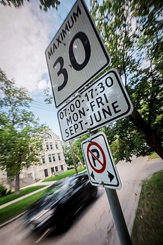 JOHN WOODS / WINNIPEG FREE PRESS
School speed zones start today Monday, Sept 1, 2025.
Reporter: standup