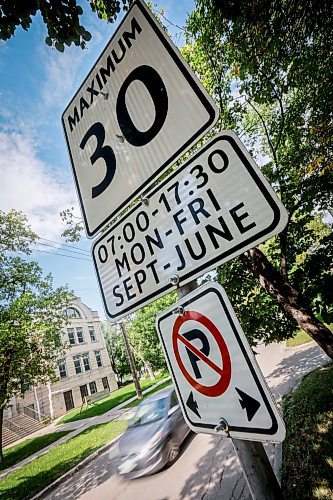 JOHN WOODS / WINNIPEG FREE PRESS
School speed zones start today Monday, Sept 1, 2025.
Reporter: standup