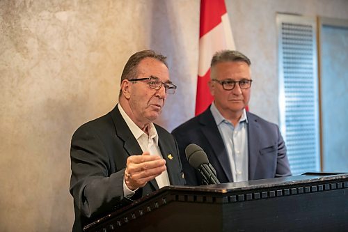 BROOK JONES/FREE PRESS
Provincial Agriculture Minister Ron Kostyshyn (left) makes an agriculture announcement in the Tache Room at the Fort Garry Hotel in Winnipeg, Man., Sunday, Sept. 7, 2025. Kostyshyn was joined by Federal Agriculture Minister Heath MacDonald for the announcement.