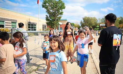Ruth Bonneville / Free Press
LOCAL - Terry Fox Walk
Grades K - 5 students at Riverbend Community School take part in the Terry Fox Foundation Walk Friday.
(No Names provided)
Sept 12th, 2025