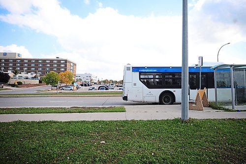 Ruth Bonneville / Free Press 

Local Transit not at Grace

Photo of bus stop on Sturgeon for story. 

Some Winnipeg Transit&#039;s Routes  no longer serves the Grace Hospital due to the city&#039;s recent transit network overhaul, the Primary Transit Network, which began service on June 29, 2025. 



Sept 15th,  2025