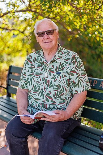 MIKE DEAL / FREE PRESS
Gerald Brown volunteers his time overseeing the library that's on the main floor in Portage Commons at 610 Portage Avenue.
Reporter: Aaron Epp 
250916 - Tuesday, September 16, 2025.