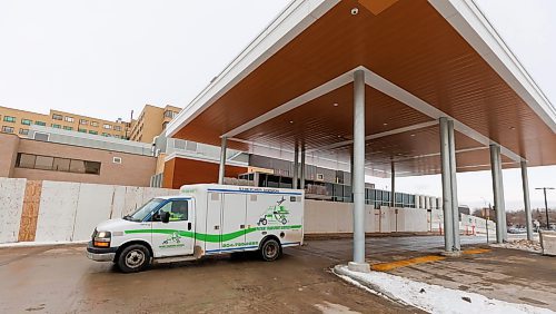 MIKE DEAL / FREE PRESS
A stretcher transport vehicle arrives at the new public entrance to the emergency room of the St. Boniface Hospital
Not pictured is new construction that includes a ramp that goes down to a garage for ambulances. 
Reporter: Maggie Macintosh
241206 - Friday, December 06, 2024.