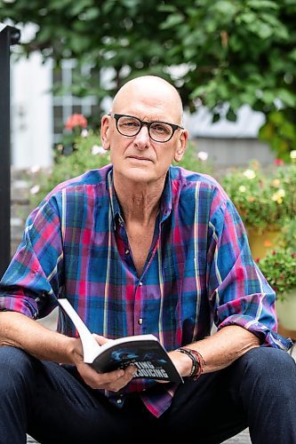 MIKAELA MACKENZIE / FREE PRESS

David Bergen and his new book, Days of Feasting and Rejoicing, on Wednesday, Sept. 17, 2025. 

For Ben Sigurdson story.
Free Press 2025