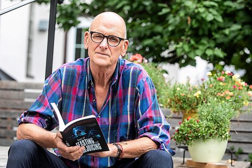 MIKAELA MACKENZIE / FREE PRESS

David Bergen and his new book, Days of Feasting and Rejoicing, on Wednesday, Sept. 17, 2025. 

For Ben Sigurdson story.
Free Press 2025