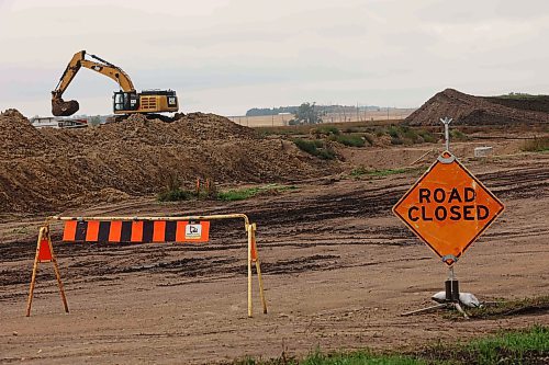 17092025
Work is done west of the 34th Street in Brandon&#x2019;s south end on a development which will include a new school. 
(Tim Smith/The Brandon Sun)