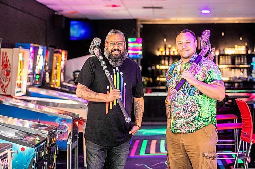 MIKAELA MACKENZIE / FREE PRESS
Raj Maniar (left) and Adam Dudek, owners of Smash n Axe Arcade Disco, on Thursday, Sept. 18, 2025. Smash n Axe is a new business that combines four axe throwing lanes, two rage rooms, numerous arcade games and a bar
For biz story.
Free Press 2025