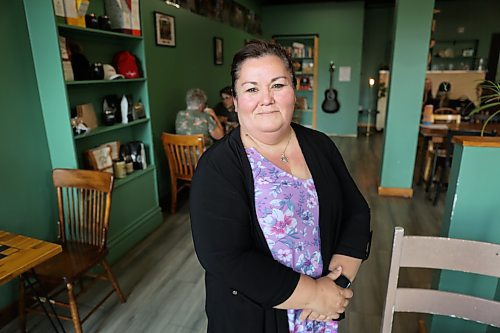Shawna Mozdzen says when parents are comfortable in schools, students are "more comfortable too." (Abiola Odutola/The Brandon Sun)