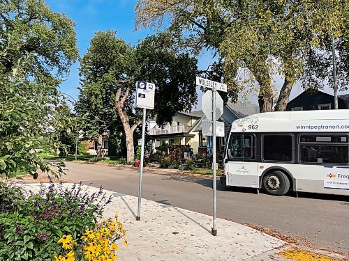 Ruth Bonneville / Free Press 

Local Arlington speed limit

Photo of city transit bus on Arlington Street just north of Wolseley Ave. 

Story about the high speed of buses going down Arlington Street in a residential area now with the new transit routes.  

See story by Joyanne 


Sept 23,  2025