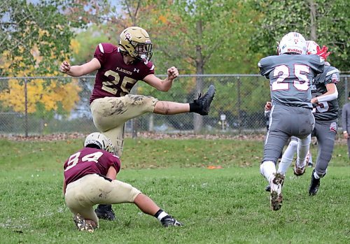 Crocus Plainsmen Kendrick Breemersch kicks a field goal against the Kelvin Clippers during their Winnipeg High School Football League game at Crocus on Thursday. (Thomas Friesen/The Brandon Sun)