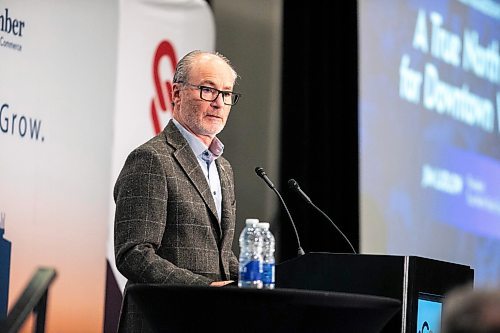 MIKAELA MACKENZIE / FREE PRESS
Jim Ludlow, president of True North Real Estate Development, speaks about True North's vision for downtown at a Winnipeg Chamber of Commerce luncheon at the Delta downtown on Friday, Sept. 26, 2025.
For Joyanne story.
Free Press 2025