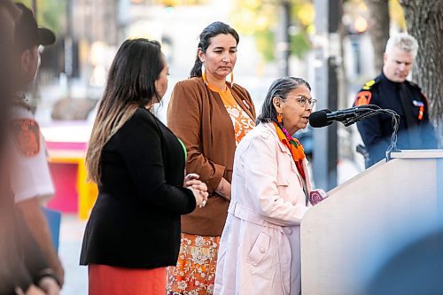 MIKAELA MACKENZIE / FREE PRESS

Geraldine (Gramma) Shingoose speaks at the Winnipeg Police Service sacred fire lighting celebration on Monday, Sept. 29, 2025. 

For Tyler story.
Free Press 2025