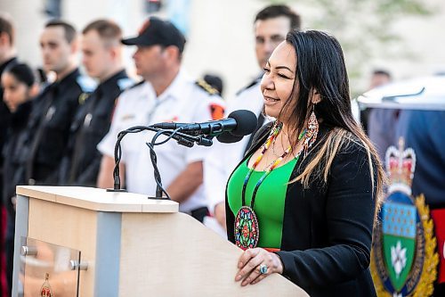 MIKAELA MACKENZIE / FREE PRESS

Winnipeg Police Service Indigenous relations advisor Sheila North speaks at the Winnipeg Police Service sacred fire lighting celebration on Monday, Sept. 29, 2025. 

For Tyler story.
Free Press 2025