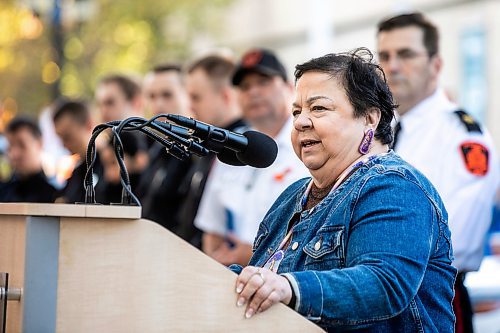 MIKAELA MACKENZIE / FREE PRESS

Residential school survivor Jennifer Wood speaks at the Winnipeg Police Service sacred fire lighting celebration on Monday, Sept. 29, 2025. 

For Tyler story.
Free Press 2025