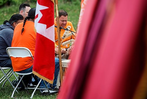 JOHN WOODS / FREE PRESS
People attend a ceremony to unveil educational plaques at the memorial site at the Assiniboia Residential School Tuesday, September 30, 2025. 

Reporter: scott