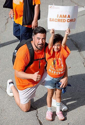 JOHN WOODS / FREE PRESS
People take part in the Orange Shirt Healing Walk and Powwow in Winnipeg Tuesday, September 30, 2025. 

Reporter: malak