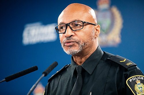 MIKAELA MACKENZIE / FREE PRESS

WPS constable Claude Chancy speaks to the media about recent distraction thefts on Wednesday, Oct. 1, 2025. 

For Chris story.
Free Press 2025