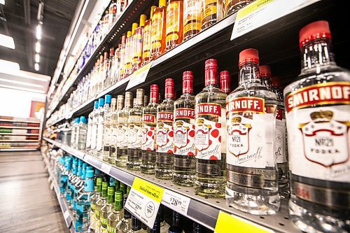 MIKAELA MACKENZIE / FREE PRESS

The Liquor Mart at Portage and Burnell on Friday, Sept. 26, 2025. 

For Tyler story.
Free Press 2025