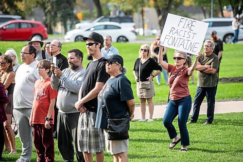MIKAELA MACKENZIE / FREE PRESS
Protesters at a Ҏahanni must go rallyӠoutside of the Manitoba Legislative Building on Wednesday, Oct. 1, 2025.
For Malak story.
Free Press 2025