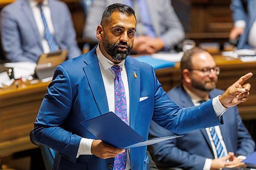 MIKE DEAL / FREE PRESS
Obby Khan, leader of the Opposition PC Party, speaks during Question Period on the first day of the second session of the 43rd legislature, Wednesday afternoon.
Reporter: Maggie Macintosh
251001 - Wednesday, October 01, 2025.
