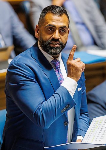 MIKE DEAL / FREE PRESS
Obby Khan, leader of the Opposition PC Party, speaks during Question Period on the first day of the second session of the 43rd legislature, Wednesday afternoon.
Reporter: Maggie Macintosh
251001 - Wednesday, October 01, 2025.