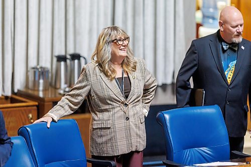 MIKE DEAL / FREE PRESS
Newly elected PC MLA Colleen Robbins (Spruce Woods) on her first Question Period during the first day of the second session of the 43rd legislature, Wednesday afternoon.
Reporter: Maggie Macintosh
251001 - Wednesday, October 01, 2025.