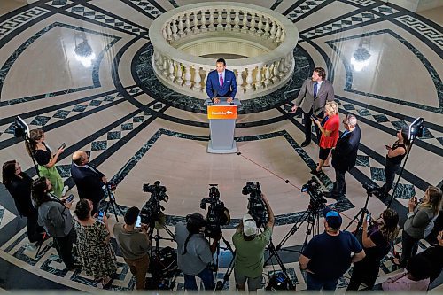 MIKE DEAL / FREE PRESS
Premier Wab Kinew speaks to the media after Question Period during the first day of the second session of the 43rd legislature, Wednesday afternoon.
Reporter: Maggie Macintosh
251001 - Wednesday, October 01, 2025.