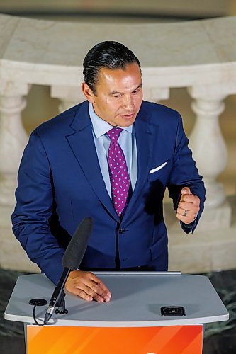 MIKE DEAL / FREE PRESS
Premier Wab Kinew speaks to the media after Question Period during the first day of the second session of the 43rd legislature, Wednesday afternoon.
Reporter: Maggie Macintosh
251001 - Wednesday, October 01, 2025.