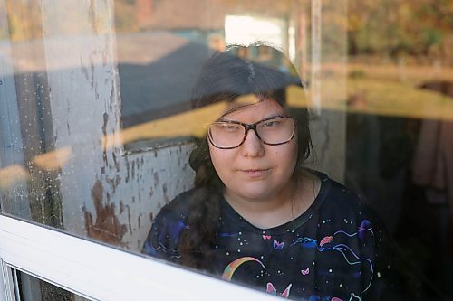 02102025
Eighteen-year-old Zoey Cunningham at the home she shares with her foster mom Pattie Cunningham in Souris on Thursday.
(Tim Smith/The Brandon Sun)