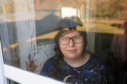 02102025
Eighteen-year-old Zoey Cunningham at the home she shares with her foster mom Pattie Cunningham in Souris on Thursday.
(Tim Smith/The Brandon Sun)