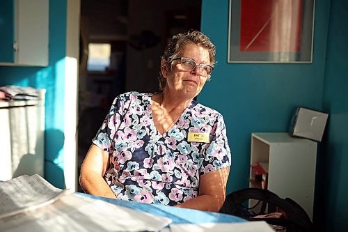 02102025
Pattie Cunningham at the home she shares with her foster daughter Zoey Cunningham in Souris on Thursday.
(Tim Smith/The Brandon Sun)