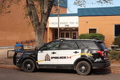 03102025
Brandon Police Services members respond to a threat made at Vincent Massey High School on Friday. the high school was placed into a temporary hold and secure at approximately 11:00 AM Friday after an unverified emil threat against the school. Classes were dismissed for the rest of the school day out of caution while BPS continues to investigate.
(Tim Smith/The Brandon Sun)