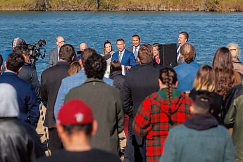 MIKE DEAL / FREE PRESS
Environment and Climate Change Minister Mike Moyes along with Premier Wab Kinew unveils Manitoba&#x2019;s Path to Net Zero during an event at Fort Whyte Alive, 2505 McGillivray Blvd. Monday morning.
Reporter: JS Rutgers
251006 - Monday, October 06, 2025.