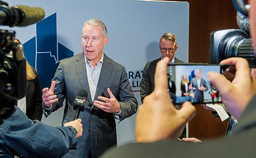 MIKE DEAL / FREE PRESS
Paul Mahon, Past President & CEO, Great-West Lifeco & Canada Life; Chair, CHAR speaks after the Collaborative Housing Alliance REIT (CHAR) announced its first major private investment of $7M from True North Sports and Entertainment and the Mahon Family Foundation during an event at Canada Life, 100 Osborne Street North, Tuesday morning.
Reporter: Scott Billeck
251006 - Monday, October 06, 2025.
