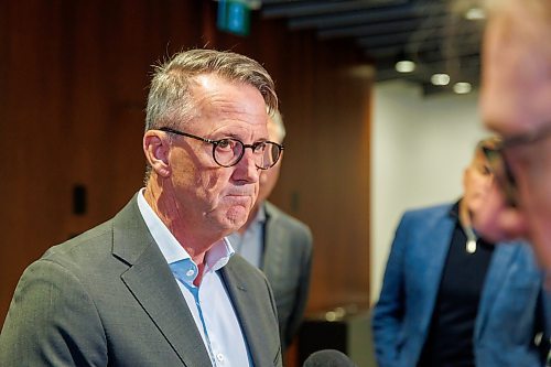 MIKE DEAL / FREE PRESS
Mark Chipman, Executive Chairman and Governor, True North Sports + Entertainment speaks after the Collaborative Housing Alliance REIT (CHAR) announced its first major private investment of $7M from True North Sports and Entertainment and the Mahon Family Foundation during an event at Canada Life, 100 Osborne Street North, Tuesday morning.
Reporter: Scott Billeck
251006 - Monday, October 06, 2025.