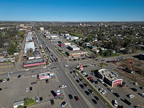 07102025
18th Street in Brandon from above. 
(Tim Smith/The Brandon Sun)
***For Biz supplement