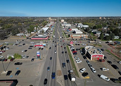 07102025
18th Street in Brandon from above. 
(Tim Smith/The Brandon Sun)
***For Biz supplement