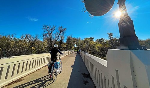 Ruth Bonneville / Free Press
LOCAL STDUP - Foot bridge
A person walks their bike across the Assiniboine Park Footbridge on a sunny but cool fall day Tuesday.
Oct 07, 2025