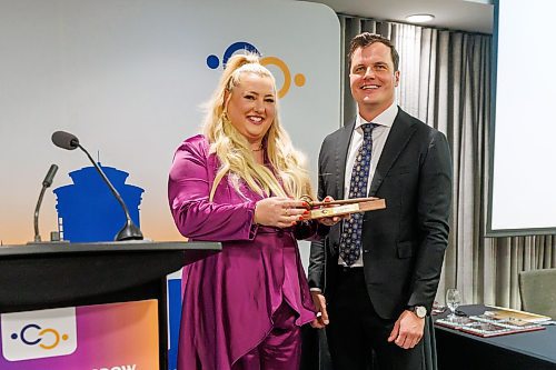 MIKE DEAL / FREE PRESS
Amanda Buhse, incoming chair of the Winnipeg Chamber of Commerce, with Kevin Selch, outgoing chair of the Winnipeg Chamber of Commerce, during the Chamber&#x2019;s AGM being held at The Inn at The Forks, Thursday.
Reporter: AV Kitching
251009 - Thursday, October 09, 2025.