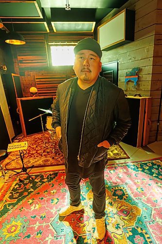 MIKE DEAL / FREE PRESS
William Prince, two-time Juno winner, at the No Fun Club studios on Wall Street. His next album, Further from the Country, will be releasing on Oct. 17, with Six Shooter Records.
Reporter: Ben Waldman
251009 - Thursday, October 09, 2025.