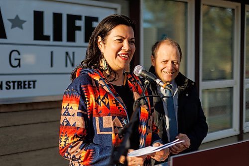 MIKE DEAL / FREE PRESS
Federal Minister Rebecca Chartrand, MP Kevin Lamoureux, along with Provincial Housing Minister Bernadette Smith, made a housing announcement Tuesday morning at Dial-A-Life Housing, 140 Watson Street. A total of $9 million in combined funding to help repair 738 secure, affordable rental homes across Manitoba. The repairs will extend the life of existing affordable housing units located across the province.
Dial-A-Life provides affordable housing for First Nations patients needing ongoing medical treatment.
Reporter: Nicole Buffie
251014 - Tuesday, October 14, 2025.