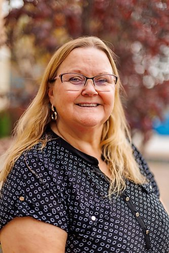 MIKE DEAL / FREE PRESS
Julianna Gudbjartson Roberts, Executive Director of the New Iceland Heritage Museum, 94 First Ave, Gimli, MB.
Reporter: Conrad Sweatman
251015 - Wednesday, October 15, 2025.