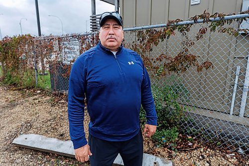 MIKE DEAL / FREE PRESS
Terry Francois says he will still go ahead with his lawsuit despite the band council lifting their five year banishment of hime from Nisichawayasihk Cree Nation.
Reporter: Kevin Rollason
251017 - Friday, October 17, 2025.