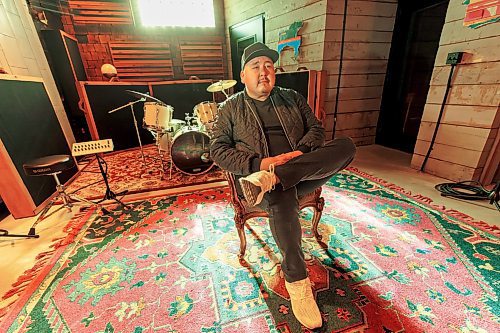 MIKE DEAL / FREE PRESS
William Prince, two-time Juno winner, at the No Fun Club studios on Wall Street. His next album, Further from the Country, will be releasing on Oct. 17, with Six Shooter Records.
Reporter: Ben Waldman
251009 - Thursday, October 09, 2025.