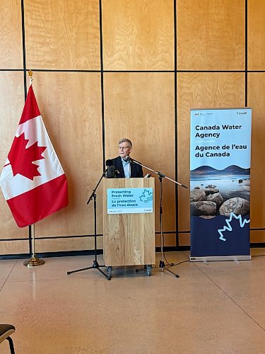 Winnipeg South MP Terry Duguid announced $1.6 million in funding from the Canada Water Agency to support projects and organizations working to keep Lake Winnipeg healthy. (Tyler Searle / Winnipeg Free Press)