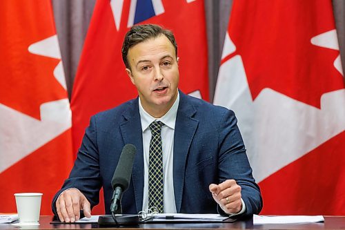 MIKE DEAL / FREE PRESS
Finance Minister Adrien Sala releases the 2024-25 Public Accounts and first quarter report during a press conference at the Manitoba Legislative Building Friday morning.
Reporter: Carol Sanders
250926 - Friday, September 26, 2025.