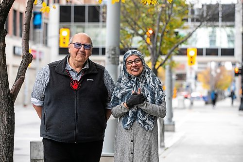 MIKAELA MACKENZIE / FREE PRESS
Canadian Healing Quilt project instigator Albert McLeod (left) and advisory committee volunteer Shahina Siddiqui on Wednesday, Oct. 15, 2025.
For Aaron story.
Free Press 2025