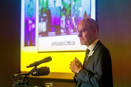 MIKE DEAL / FREE PRESS
Randy Joynt, Executive Director of the Manitoba Arts Council, speaks at the event where the organization released an arts and culture economic impact study and poll during its annual public meeting held at the Canadian Museum for Human Rights on Monday.
Reporter: Eva Wasney
251020 - Monday, October 20, 2025.