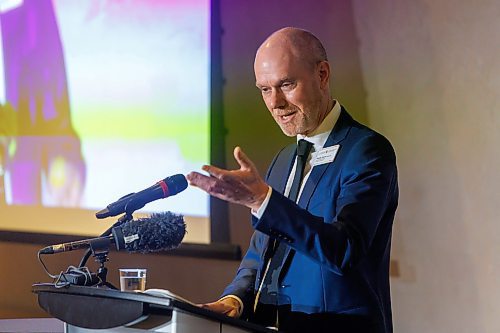 MIKE DEAL / FREE PRESS
Randy Joynt, Executive Director of the Manitoba Arts Council, speaks at the event where the organization released an arts and culture economic impact study and poll during its annual public meeting held at the Canadian Museum for Human Rights on Monday.
Reporter: Eva Wasney
251020 - Monday, October 20, 2025.