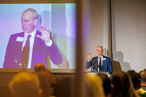 MIKE DEAL / FREE PRESS
Randy Joynt, Executive Director of the Manitoba Arts Council, speaks at the event where the organization released an arts and culture economic impact study and poll during its annual public meeting held at the Canadian Museum for Human Rights on Monday.
Reporter: Eva Wasney
251020 - Monday, October 20, 2025.